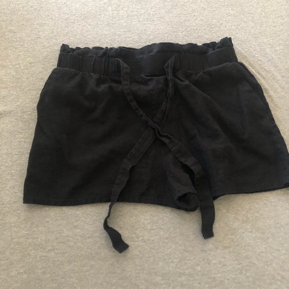 Black Scrunched Waist Shorts with tie